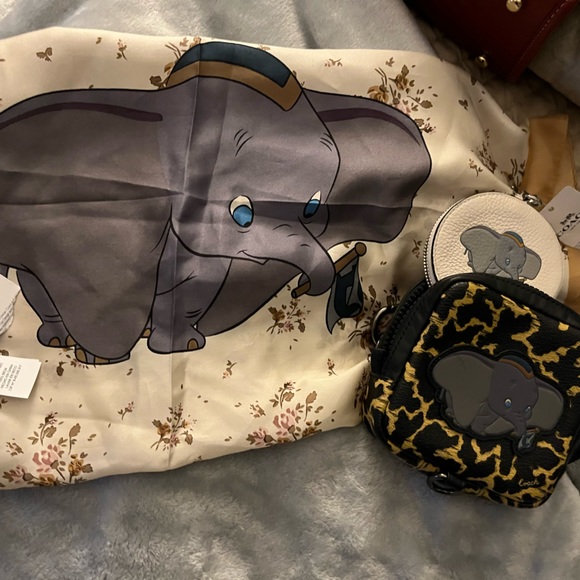 NWT! Coach Disney Dumbo 3 set - Picture 3 of 13